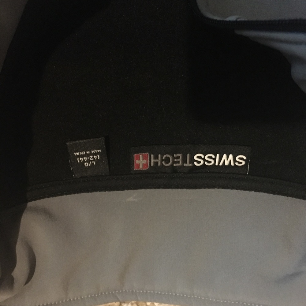 Swiss Tech Jacket New Without Tag - Picture 4 of 4
